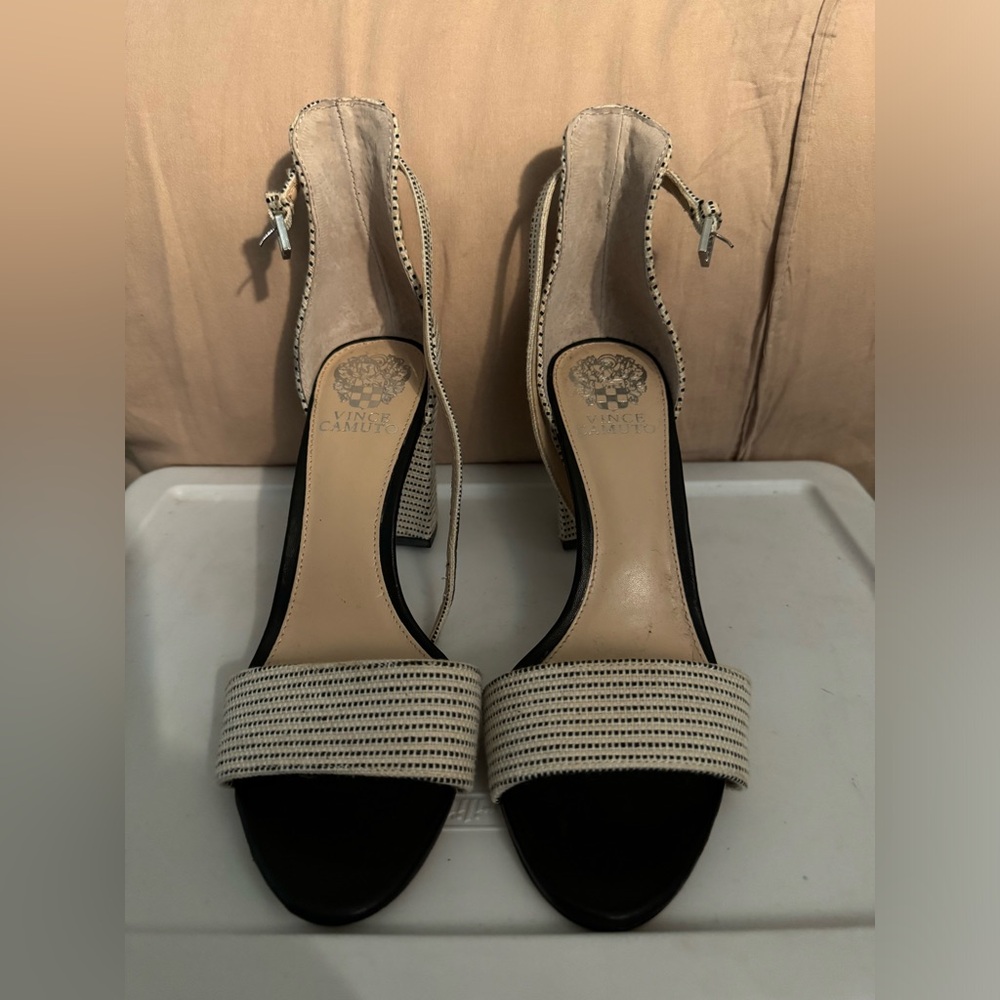 Vince Camuto Shoes | Corlina - 8 1/2 Medium